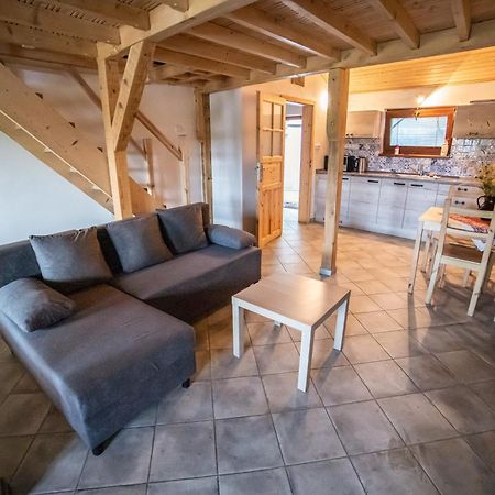 Vinny Sklep Kovarna - Nad Presovnou Rohatec Exterior foto