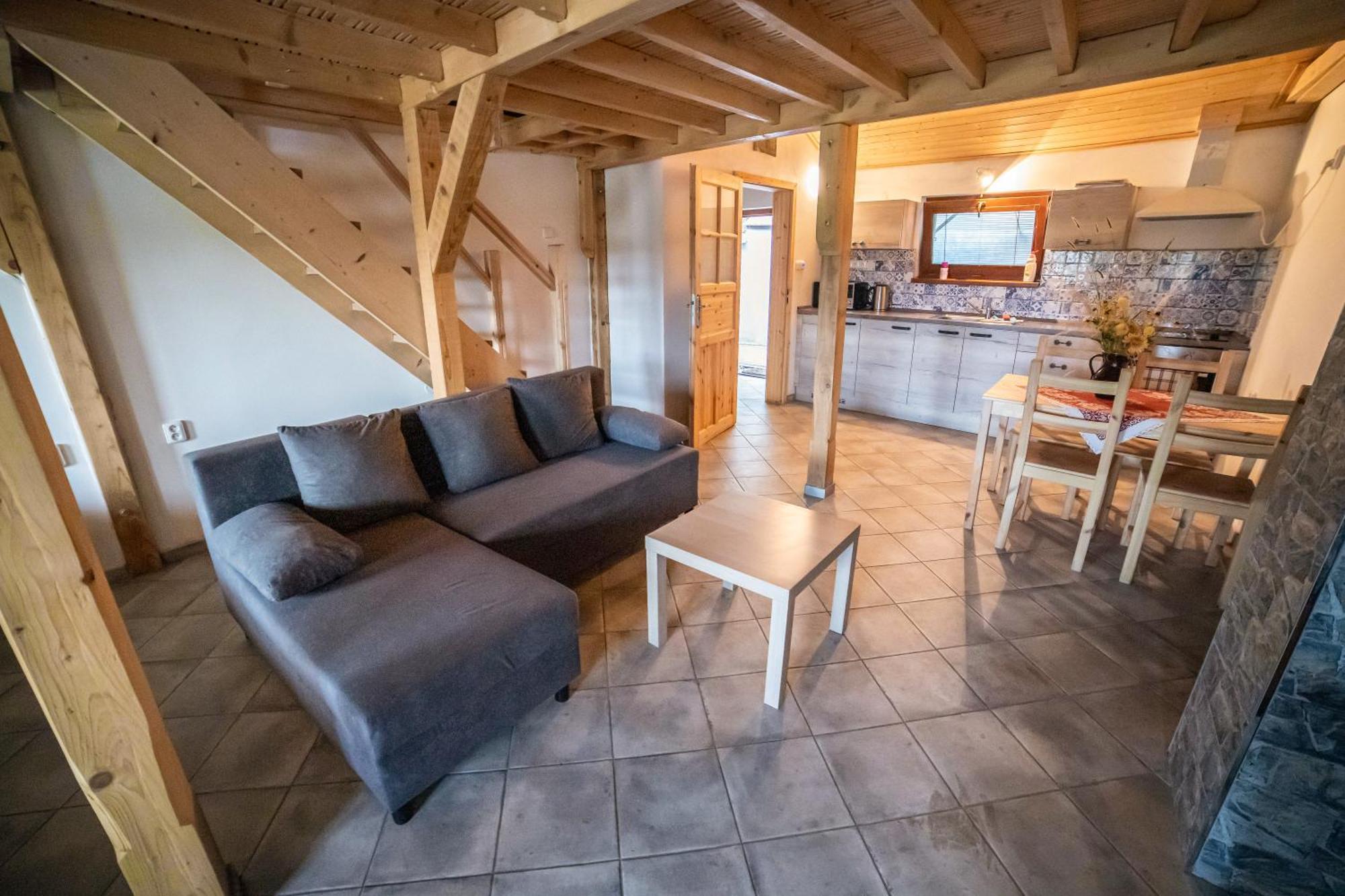 Vinny Sklep Kovarna - Nad Presovnou Rohatec Exterior foto